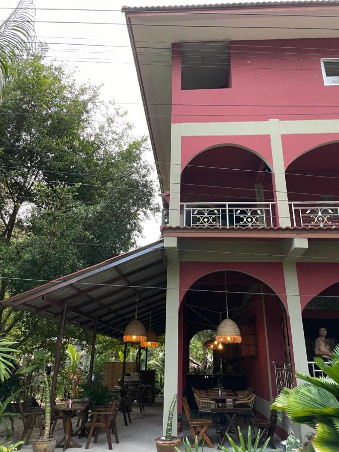 Mythai Guesthouse Chaloklum Exterior photo