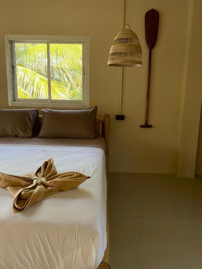 Mythai Guesthouse Chaloklum Exterior photo