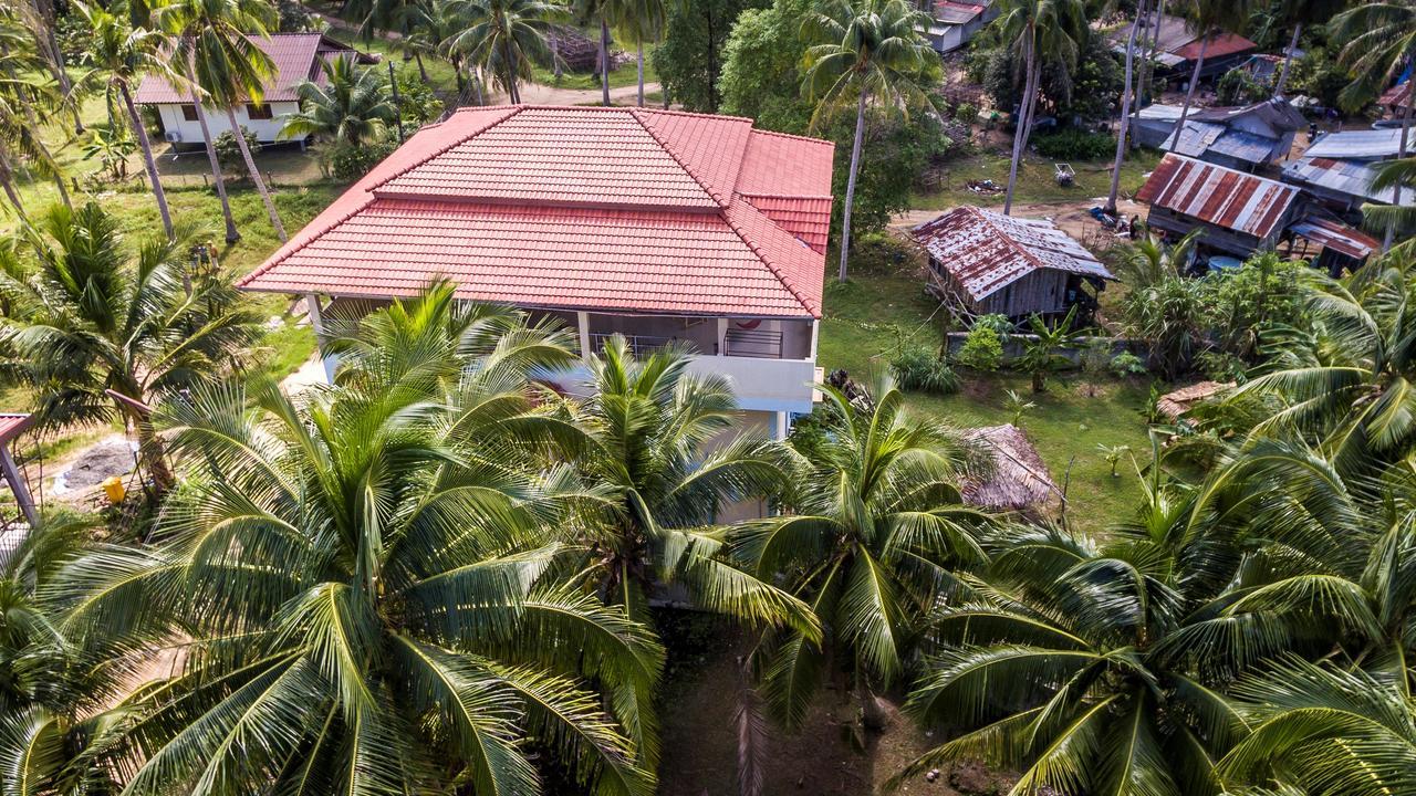 Mythai Guesthouse Chaloklum Exterior photo